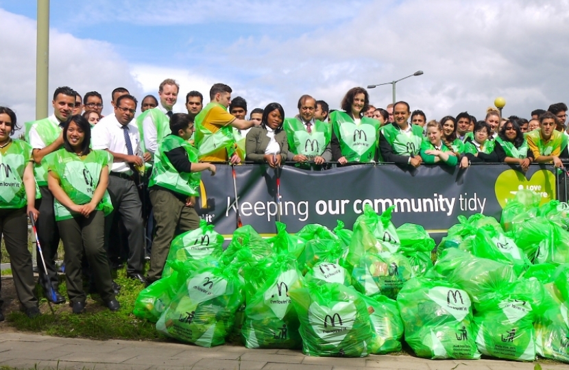 VILLIERS JOINS MCDONALD’S ‘BIG TIDY UP’ IN SOUTH FRIERN image 1