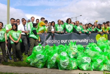 VILLIERS JOINS MCDONALD’S ‘BIG TIDY UP’ IN SOUTH FRIERN image 1